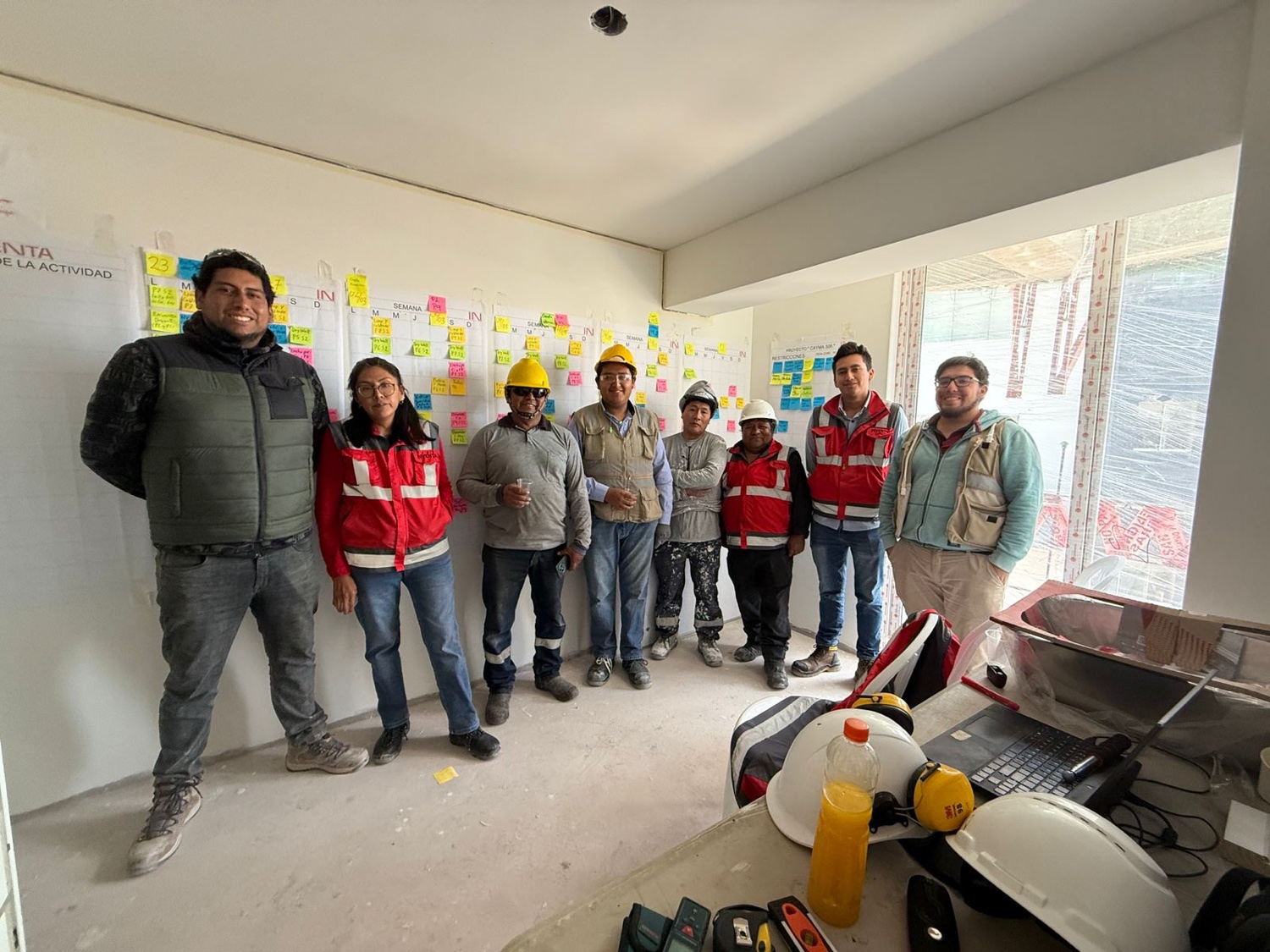 Equipo de Inventa en sala de planificación